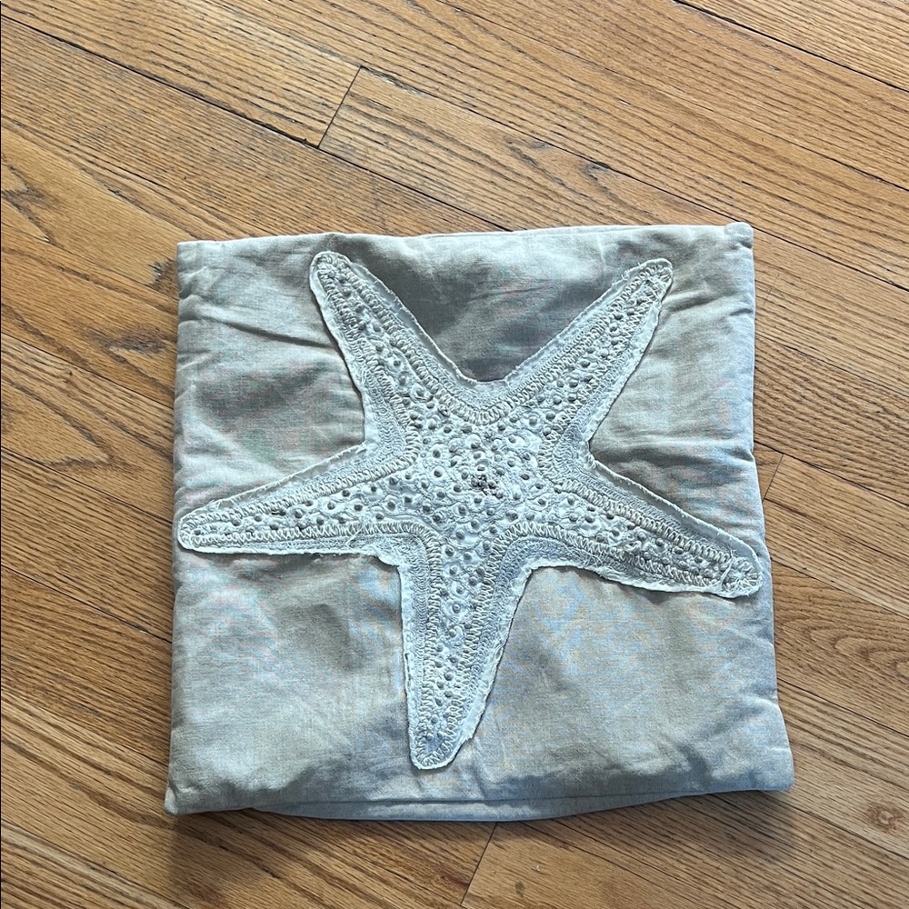 Pottery Barn Textured Tan Starfish Fabric Pillow Case